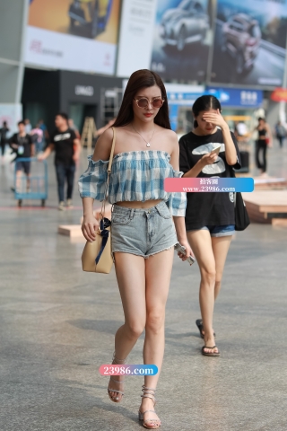 【凯恩赛帖】长腿高冷美眉