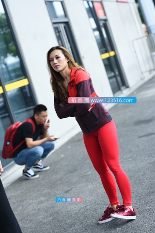 【咔喳赛贴】红色健体裤