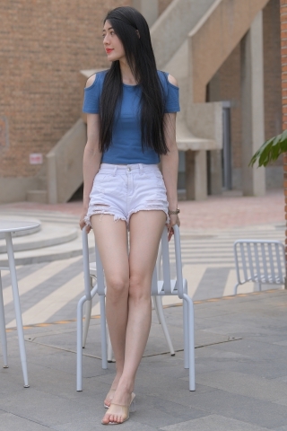 白色热裤美女【原图+视频】M0980S