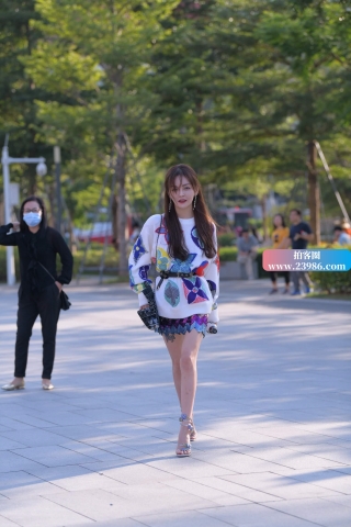 搭讪街拍气质漂亮美女