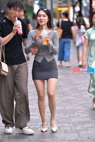 ★丝袜小高跟短裙美女（城市版）