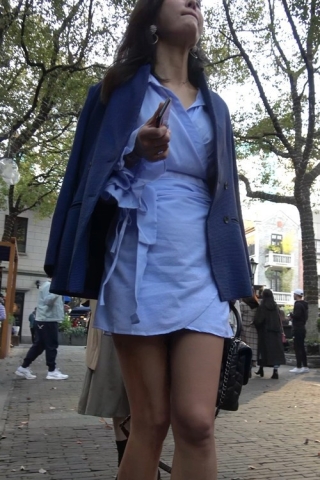 4K - 街拍美腿气质美女姐姐 [1.66 GB/MP4]（视频版）