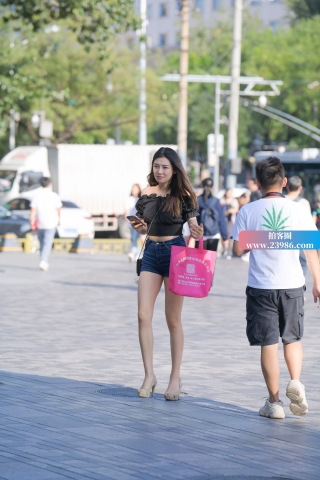 鱼嘴高跟鞋极品玉腿小姐姐