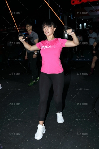 【欧阳幽明赛帖】运动中的紧身美女