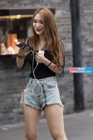 美美的短牛小姐姐