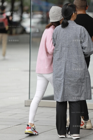 【玻璃赛帖】国庆节陪妈妈逛街的小美女（二）