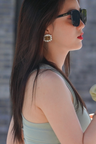 热火朝天的夏天 遇到这样的小姐姐真是一大美事