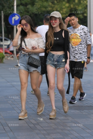 【红石赛帖】热裤性感美女