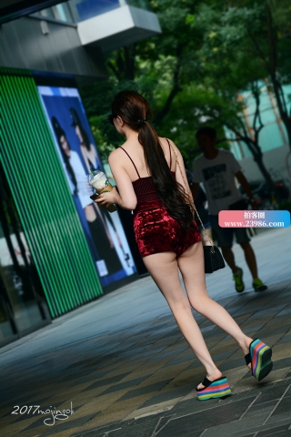 咔喳赛帖 -----空气中弥漫着她肉欲的气息