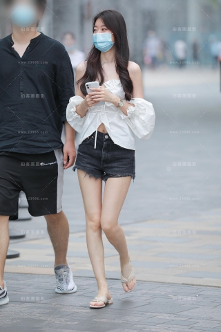 【玻璃赛帖】牛仔热裤女友