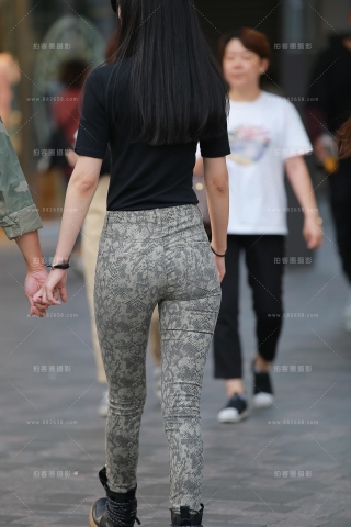 【玻璃赛帖】这种牛仔裤非常罕见