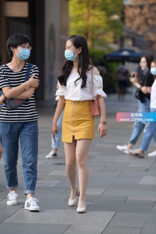 靓丽的黄色全美女姐姐