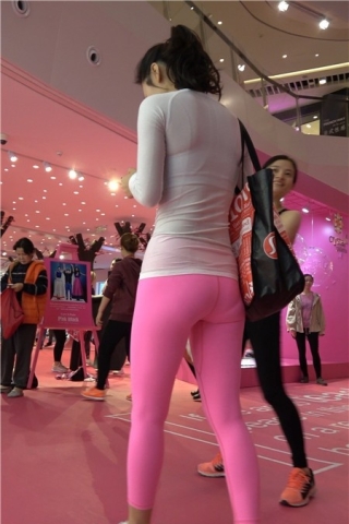 4k-超性感粉色紧身瑜伽裤曼妙身材女神第一集 [875 MB]（视频版）