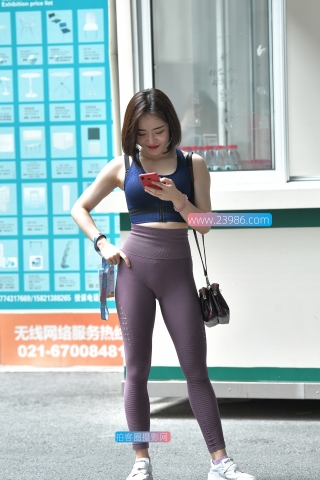 【街拍之魂赛帖】笑起来有点迷人呀