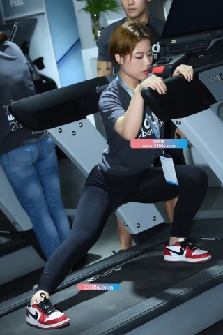 【咔喳赛贴】有文静一面