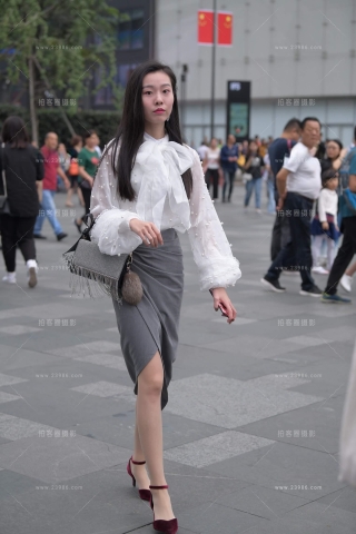 街拍气质高跟美女