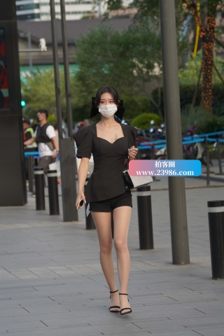 搭讪爱穿丝袜的大美女