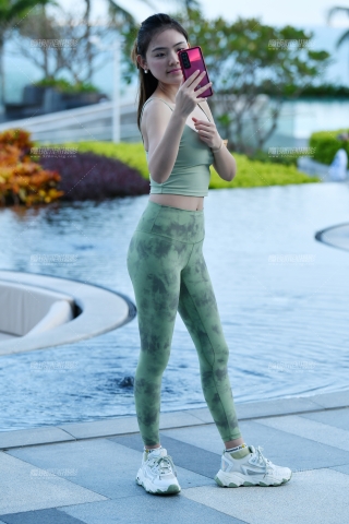 ★自拍瑜伽美女★