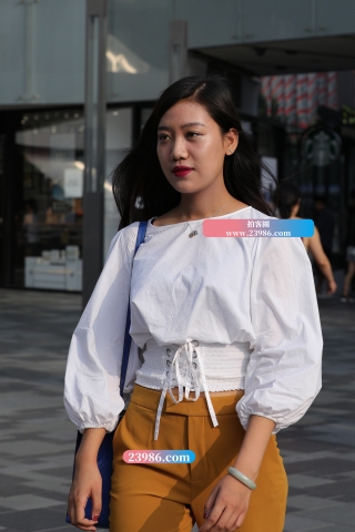 【视觉冲击赛帖】高挑，橙色西裤，小姐姐