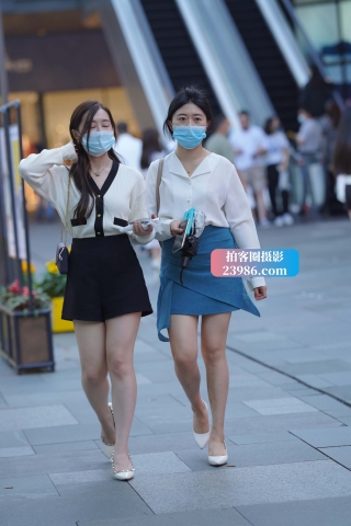 街拍高跟美腿姐妹