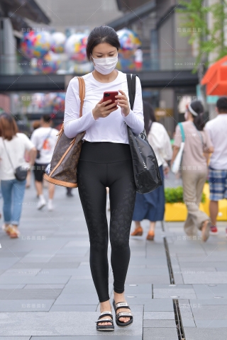 【视觉冲击赛贴】黑色紧身裤美女