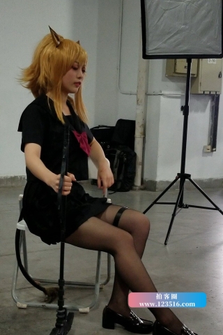 4K - 漫展cos的黑丝萌妹子 [853 MB/MP4]（视频版）