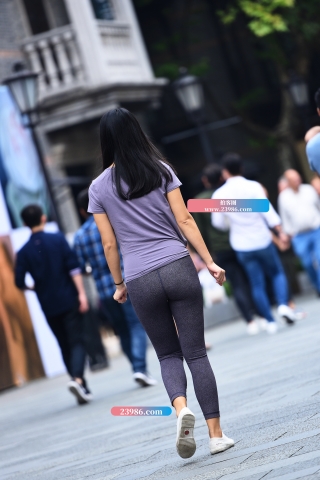 【咔喳赛贴】街中紧身