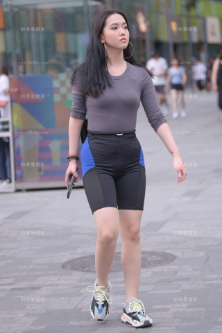 【街拍之魂赛帖】好身材，穿出来