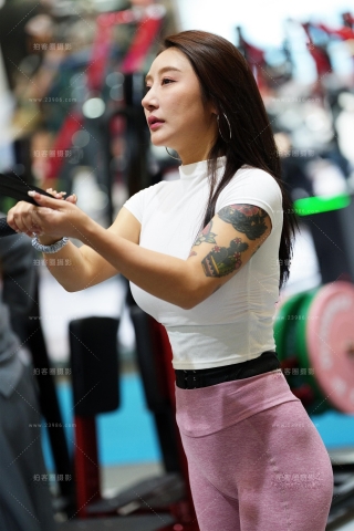 手臂纹身运动装（6K）