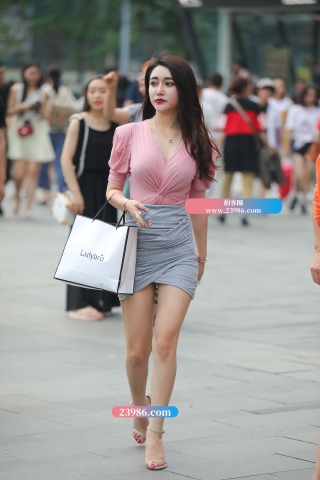 【凯恩赛帖】女神出没 明艳动人很性感!