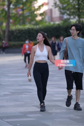 性感紧身瑜伽裤女友