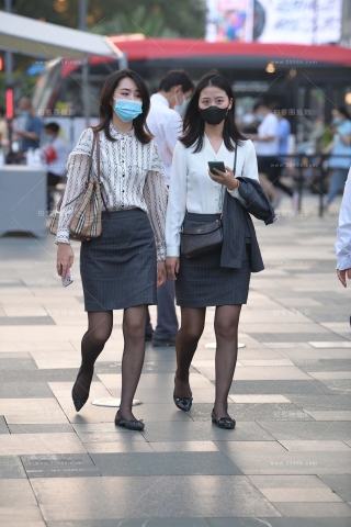 黑丝白领丽人组合