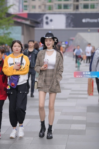 美女眼睛会说话