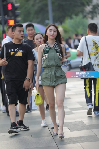 街拍气质小清新美女姐姐