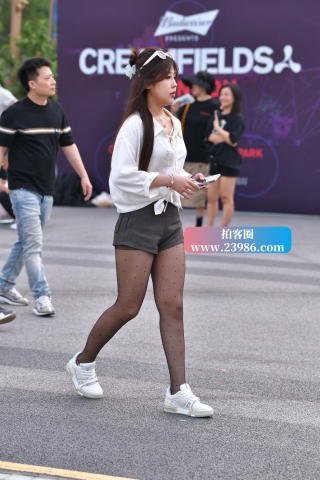 点点s袜，白色平底鞋小仙女