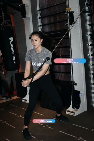 【咔喳赛贴】腰部锻炼