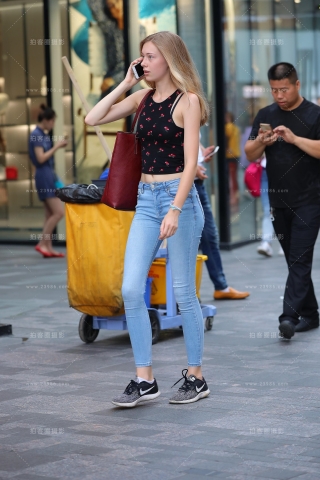 【视觉冲击赛贴】露腰紧牛，妳是在寻找我吗?