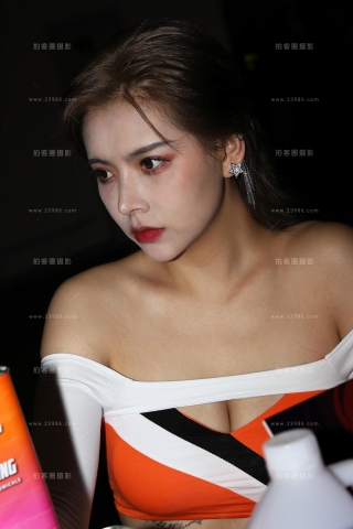 橘白色抹胸 短裙2