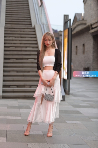 搭讪街拍超美小姐姐