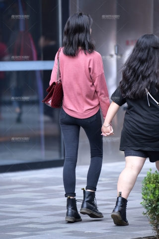 第1603篇★高挑紧身美女★