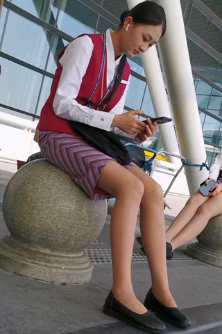 手机视频CZ航空乘超薄肉si大长tui2分22秒（视频版）