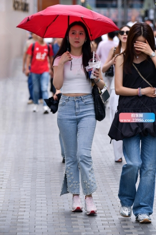 ★阔腿九分牛仔裤美女