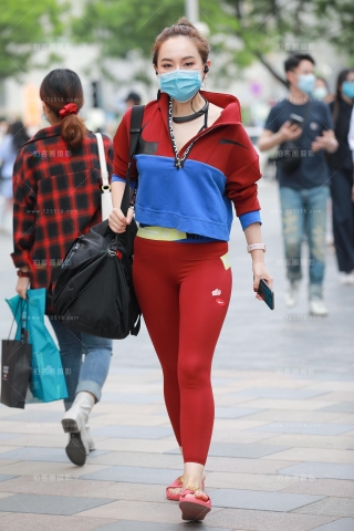 【玻璃赛帖】红色瑜伽服