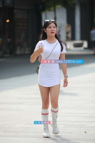 【凯恩赛贴】活泼开朗的短裙妹纸