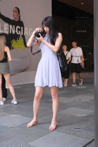 连衣裙小姐姐【原图➕视频】