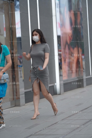 街拍性感灰色群美女