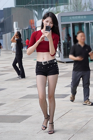 网袜大长腿【原图+视频】