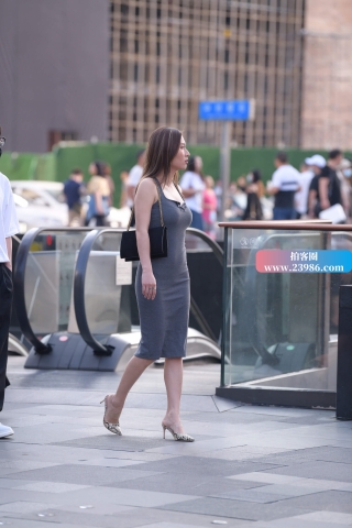 搭讪灰色群小姐姐~