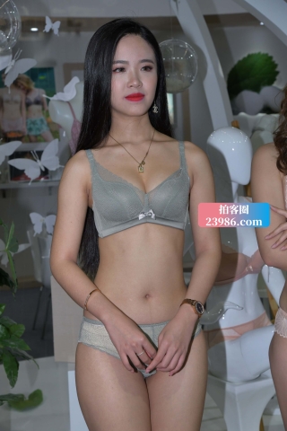 内衣展模特