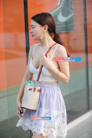 【凯恩赛帖】低胸吊带上衣 夏日炎炎秀出性感